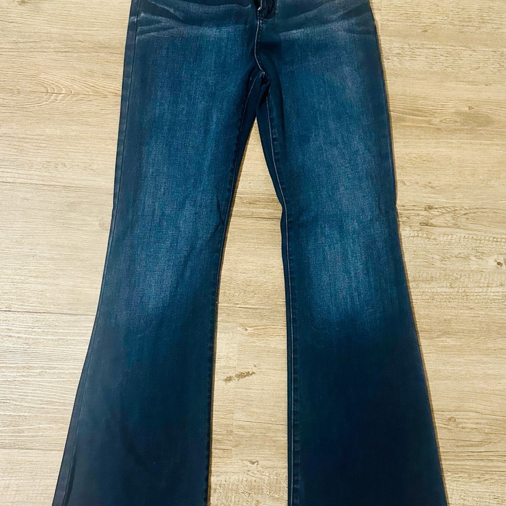 Kaari Blue Premium Denim Jeans. Size 4.